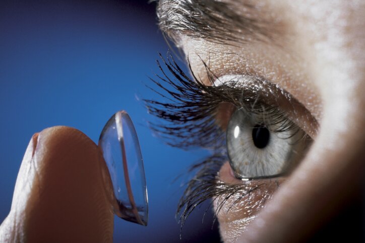 Необычные линзы для страдающих глаукомой избавят от болезненных инъекций и капель