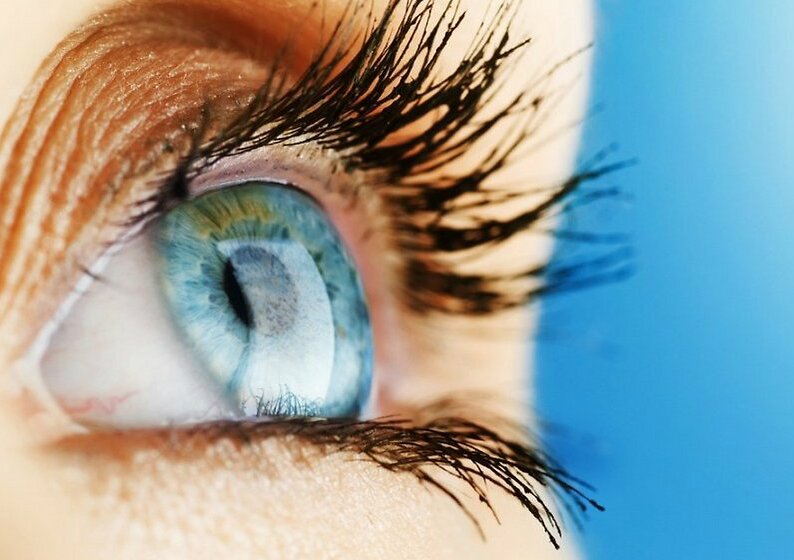 Вскоре на рынке появится устройство для лечения «сухого глаза» в домашних условиях