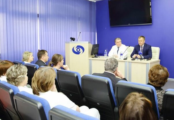 Губернатор Иркутской области побывал в МНТК «Микрохирургия глаза»